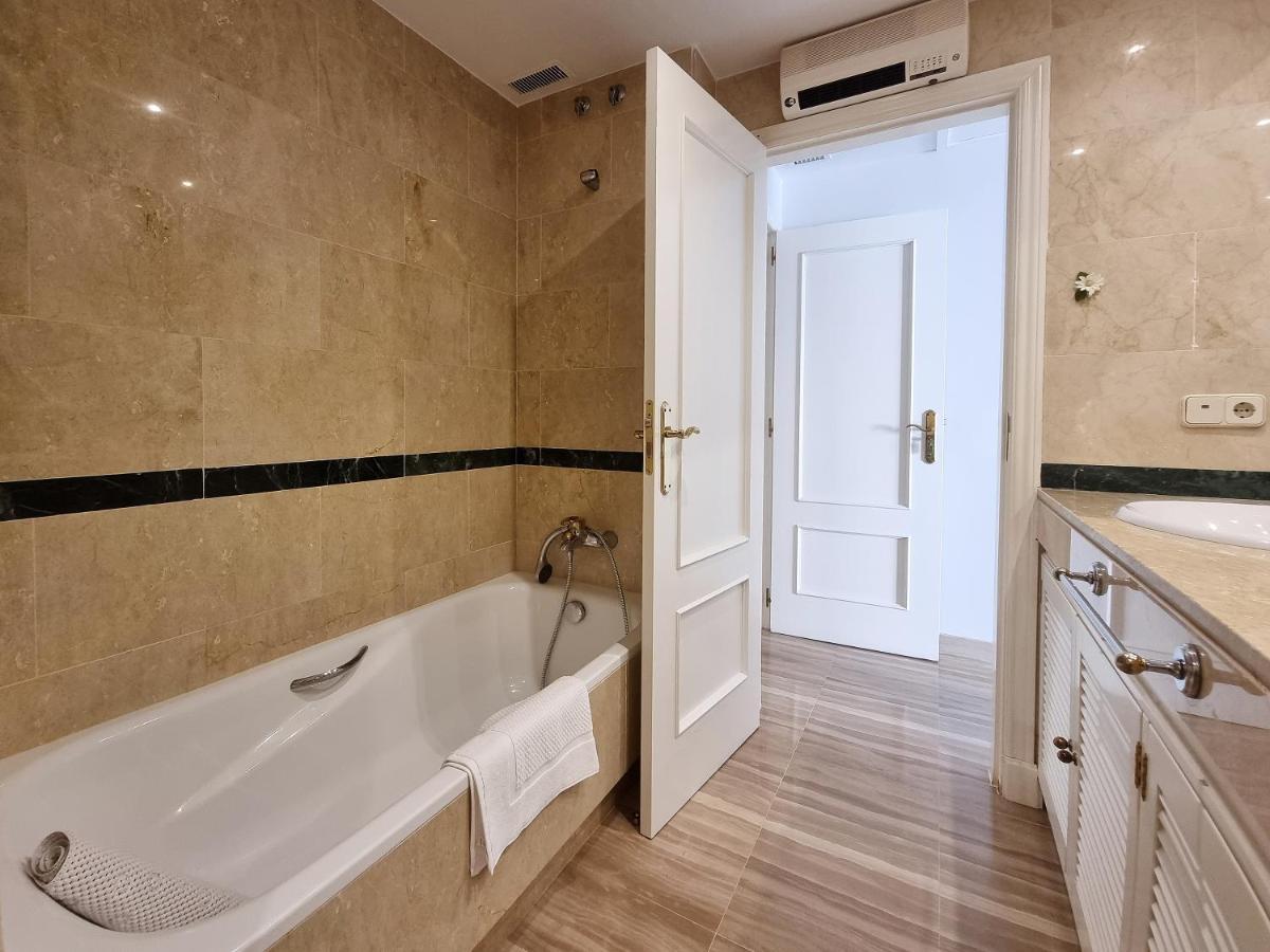 Апартаменти Luxury Hacienda Playa Марбелья Екстер'єр фото